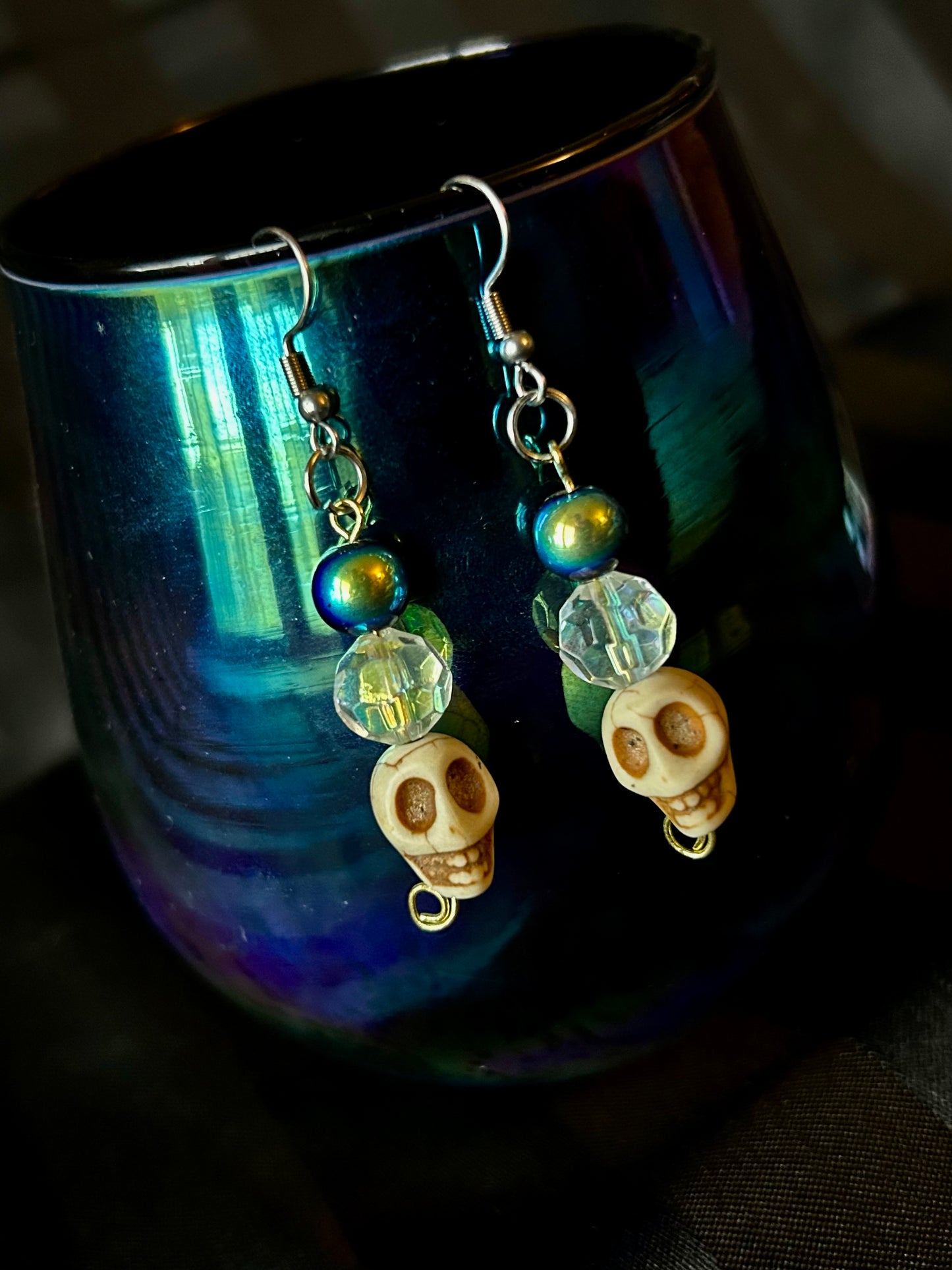 Light catching skull Dangle